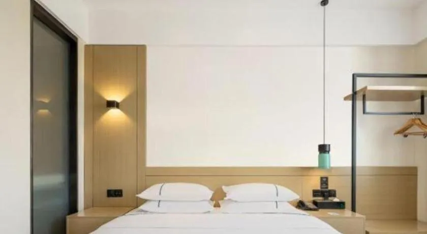 Bed in City Comfort Inn Zhoukou City Chuanhui District Huanghe Road