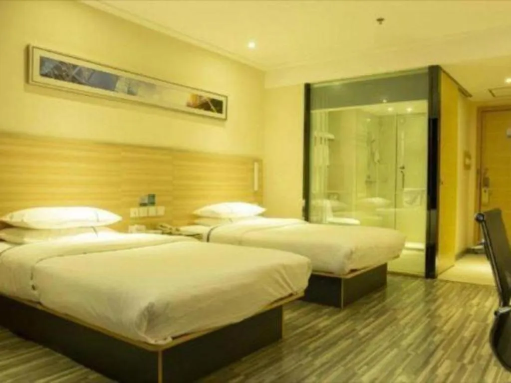 Bed in City Comfort Inn Tianmen East Lake Wanda Plaza