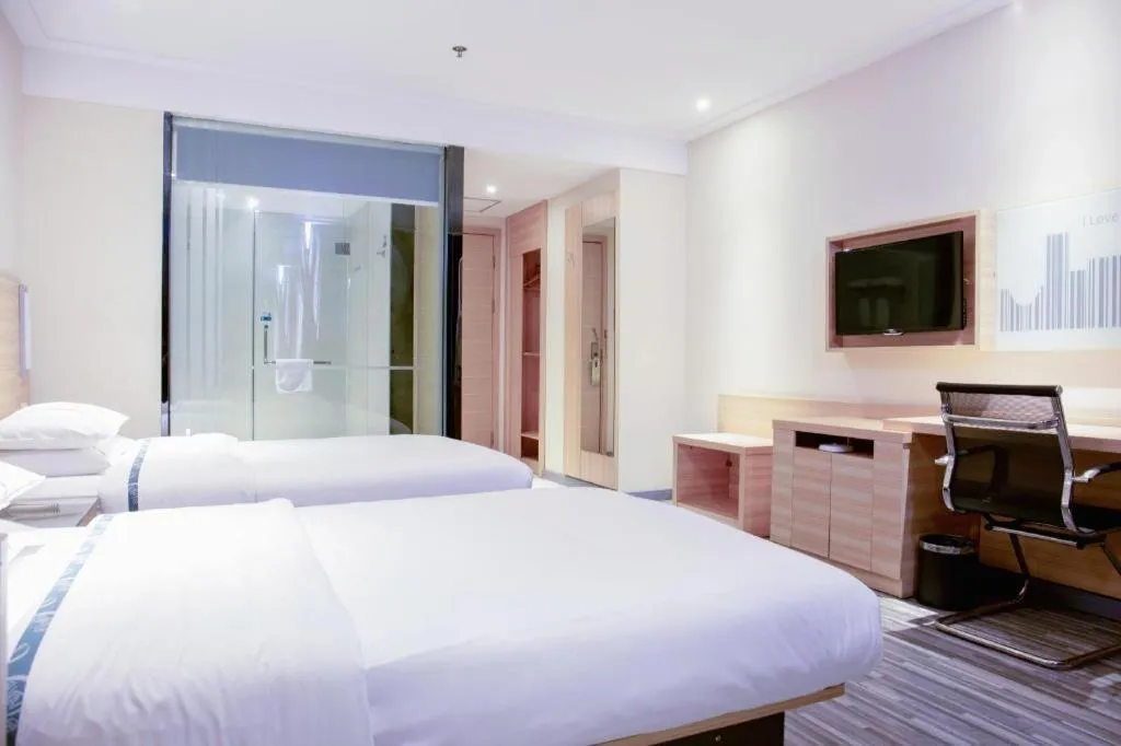 Bed in City Comfort Inn Tianmen East Lake Wanda Plaza