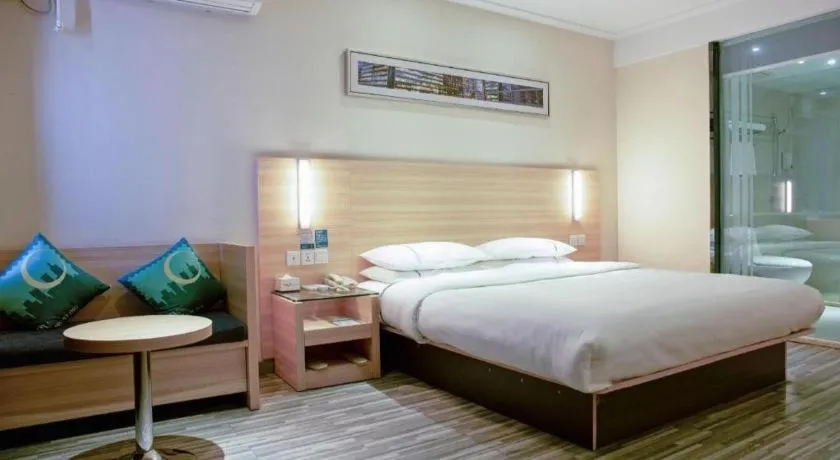 Bed in City Comfort Inn Tianmen East Lake Wanda Plaza