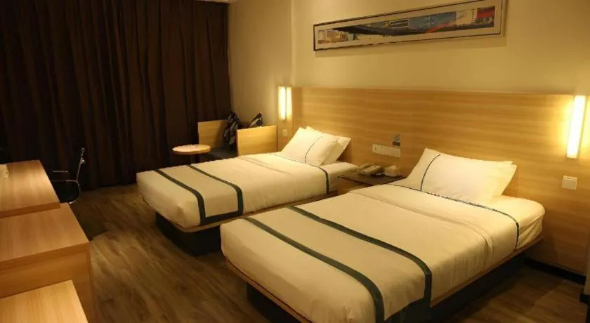 Bed in City Comfort Inn Tianmen East Lake Wanda Plaza