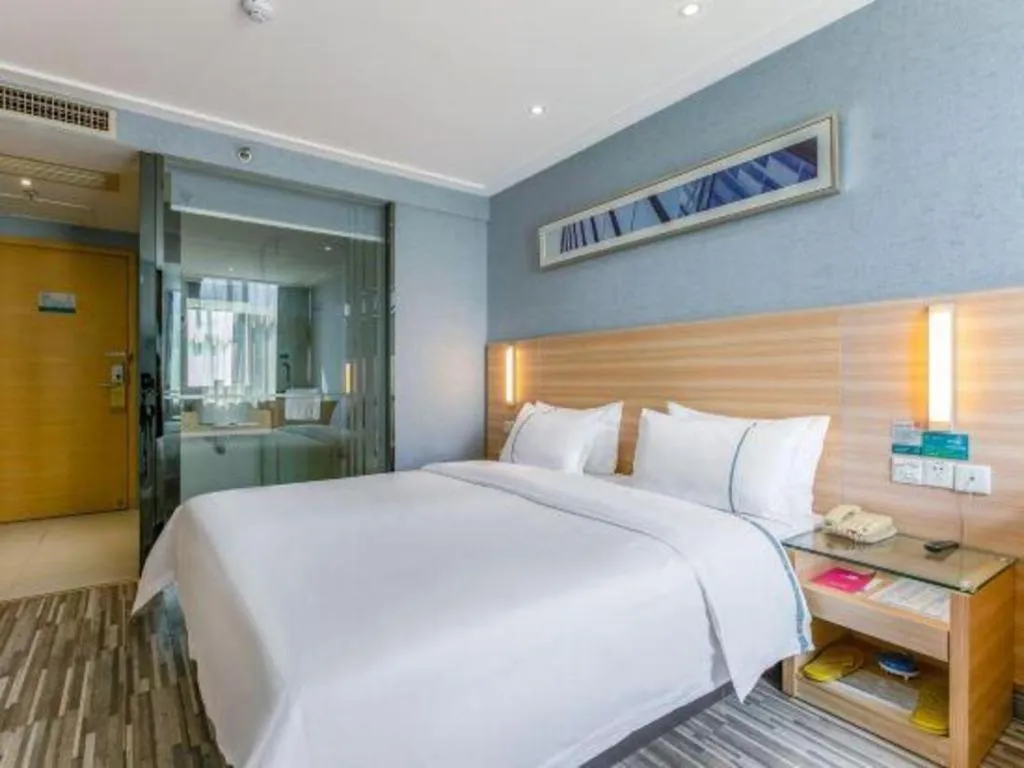 Bed in City Comfort Inn Zhongshan Xiaolan Xinduhui Gymnasium