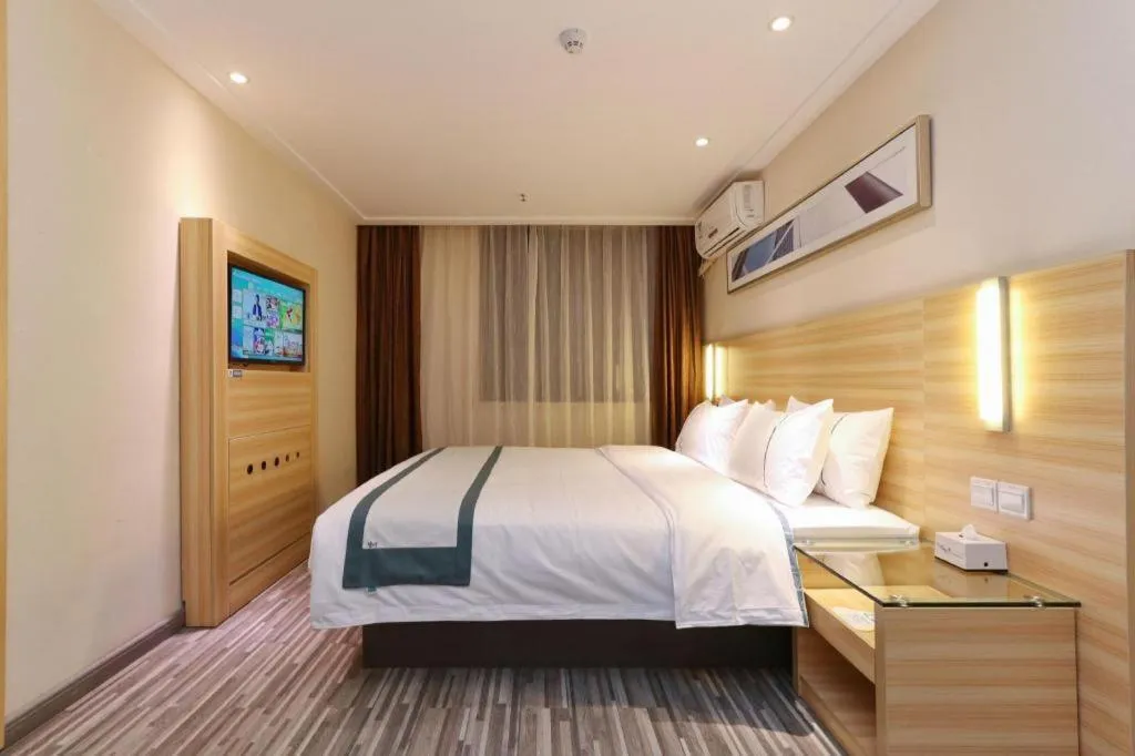 Bed in City Comfort Inn Nanning Police Academy Xianhu Food Street