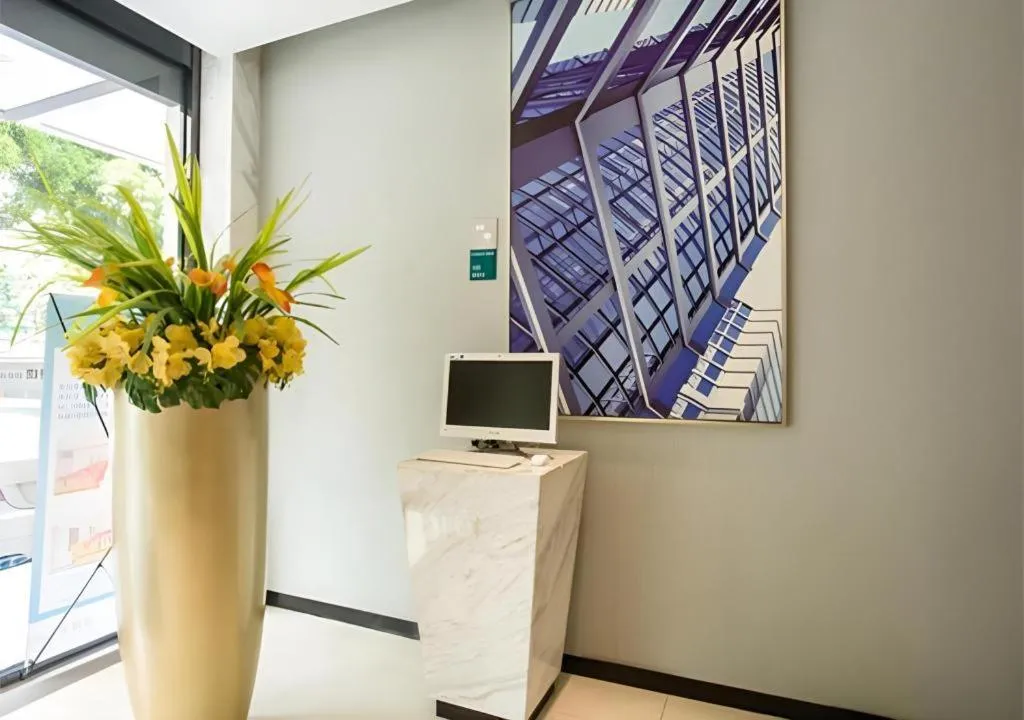 City Comfort Inn Nanning Police Academy Xianhu Food Street