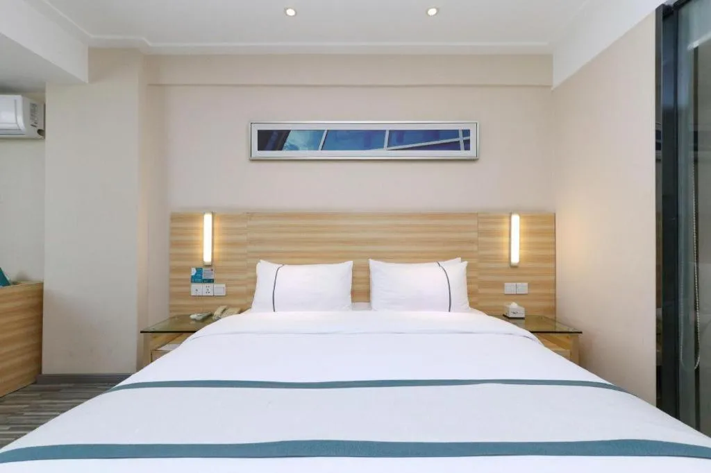 Bed in City Comfort Inn Nanning Police Academy Xianhu Food Street