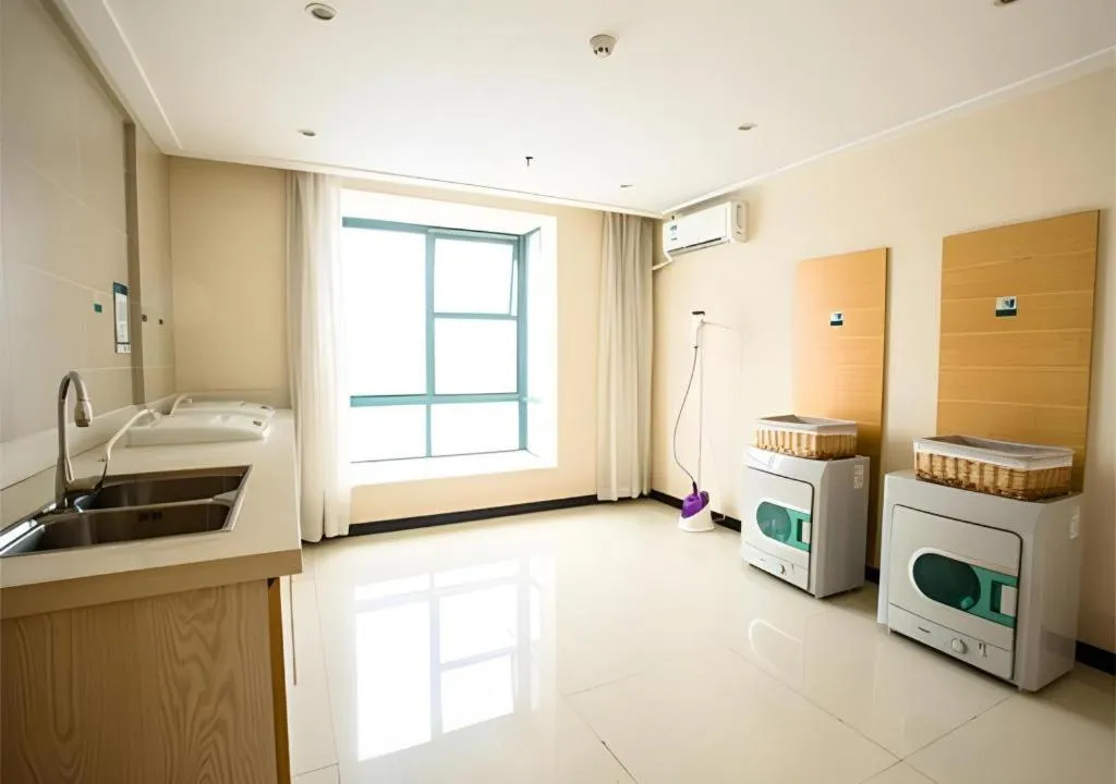 City Comfort Inn Nanning Police Academy Xianhu Food Street