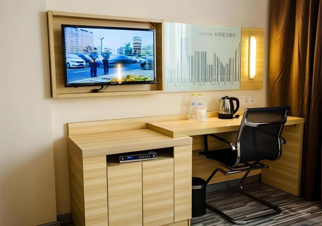 City Comfort Inn Nanning Police Academy Xianhu Food Street