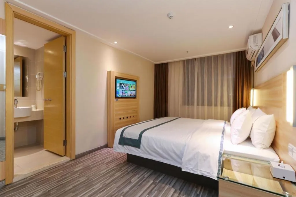 Bed in City Comfort Inn Nanning Police Academy Xianhu Food Street