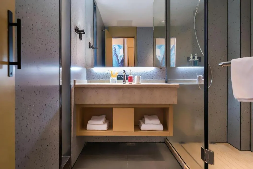 City Comfort Inn Huanggang Wuxue Bus Center