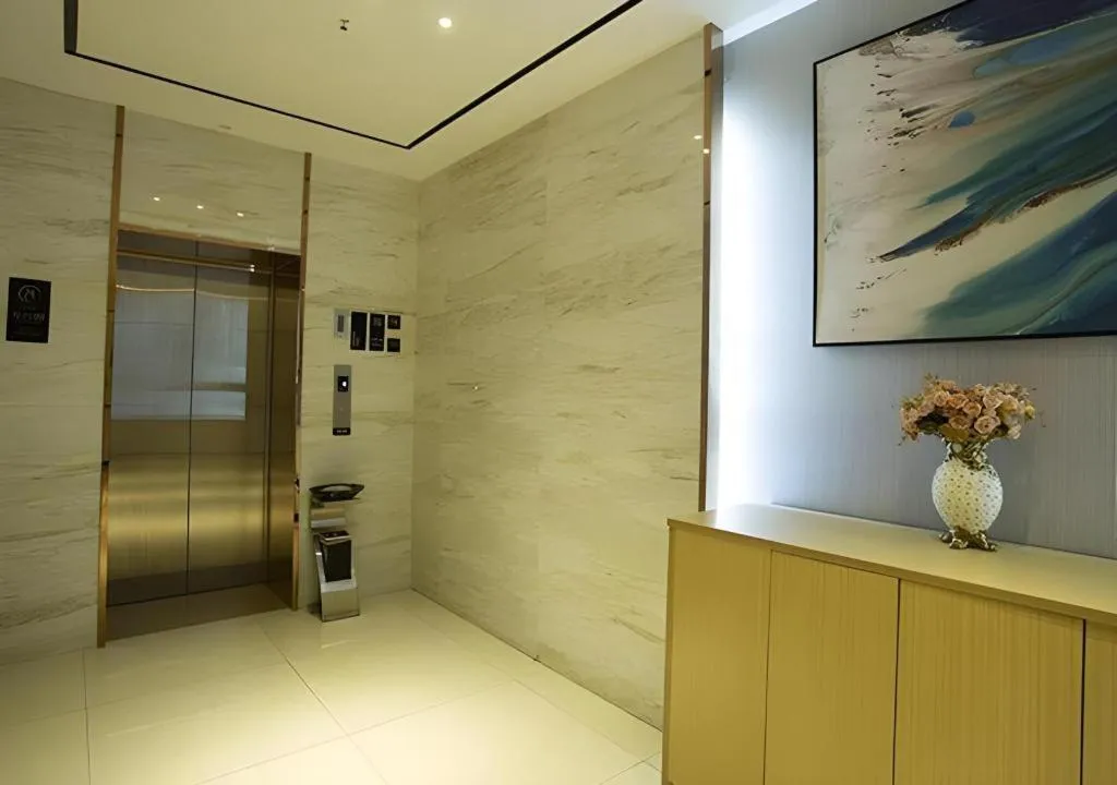 City Comfort Inn Huanggang Wuxue Bus Center