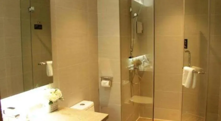 City Comfort Inn Huanggang Wuxue Bus Center