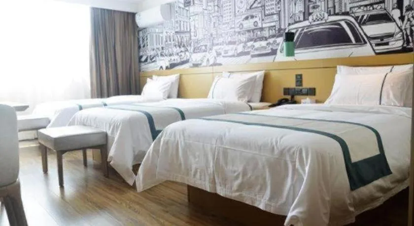 Bed in City Comfort Inn Hotel Guilin Hongling Road