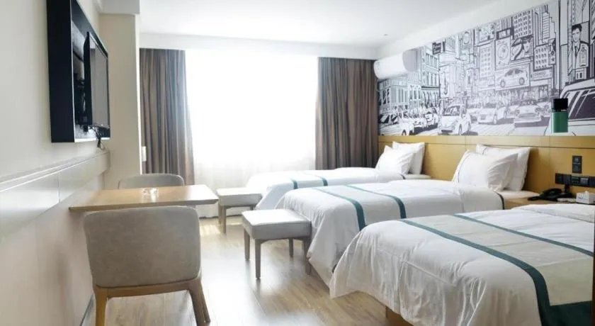 Bed in City Comfort Inn Hotel Guilin Hongling Road