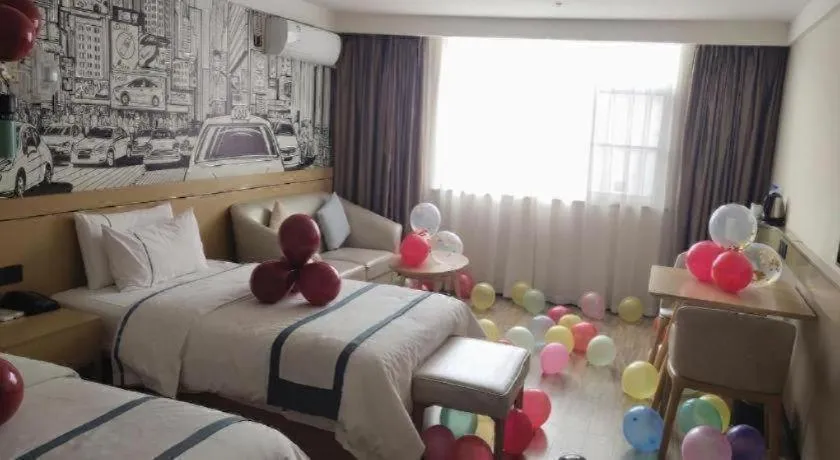 Bed in City Comfort Inn Hotel Guilin Hongling Road