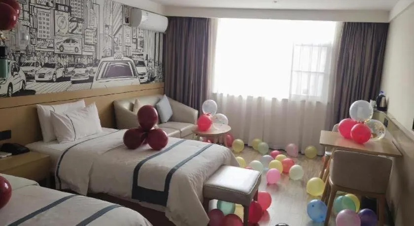 Bed in City Comfort Inn Hotel Guilin Hongling Road