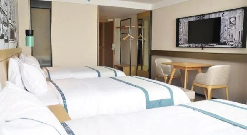 Bed in City Comfort Inn Hotel Guilin Hongling Road