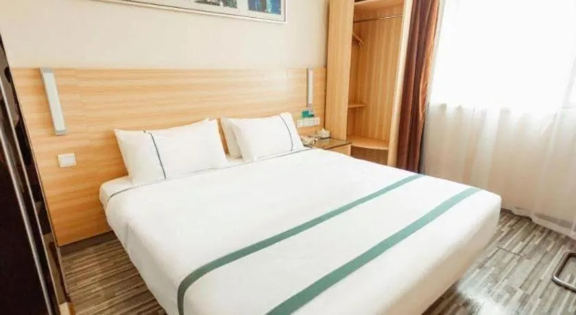 Bed in City Comfort Inn Huanggang Macheng City Macheng Square