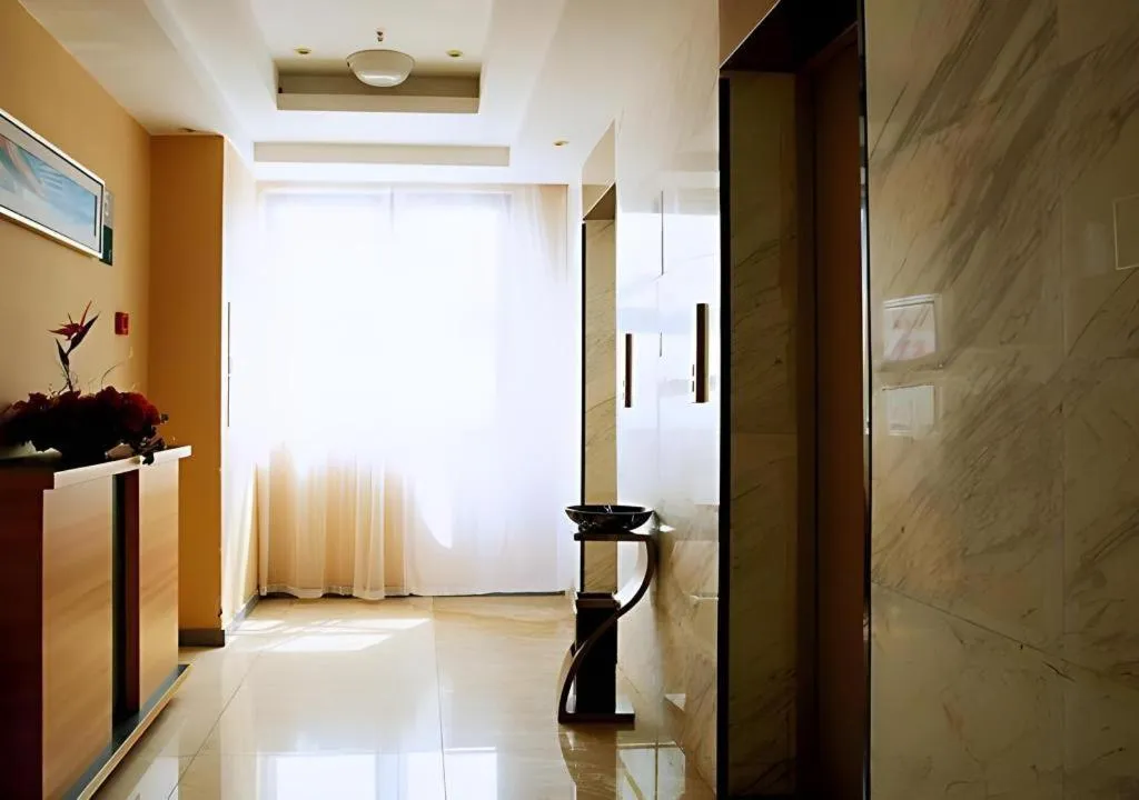 City Comfort Inn Huanggang Macheng City Macheng Square