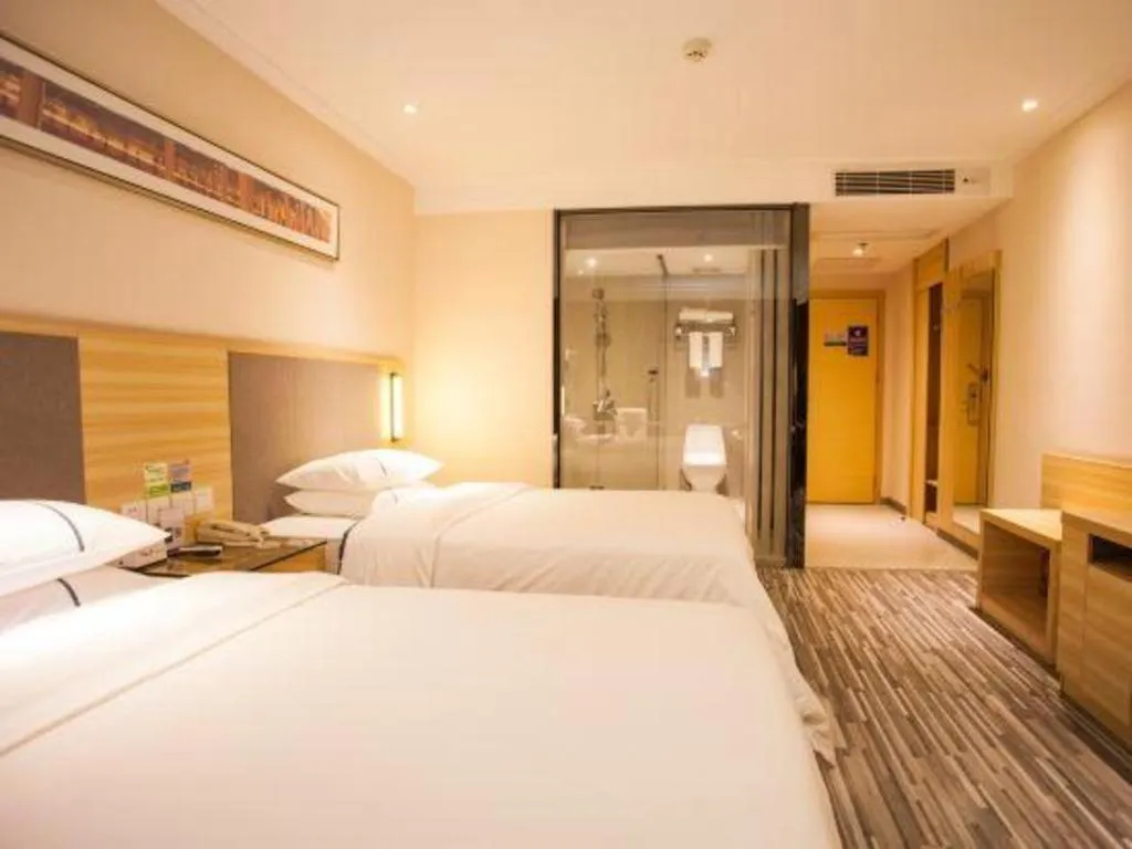 Bed in City Comfort Inn Zhanjiang Seaside Park Guanhai Corridor