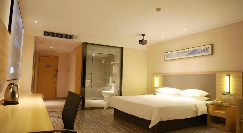 Bed in City Comfort Inn Zhanjiang Seaside Park Guanhai Corridor
