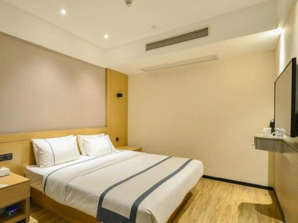 Bed in City Comfort Inn Suizhou Railway Station