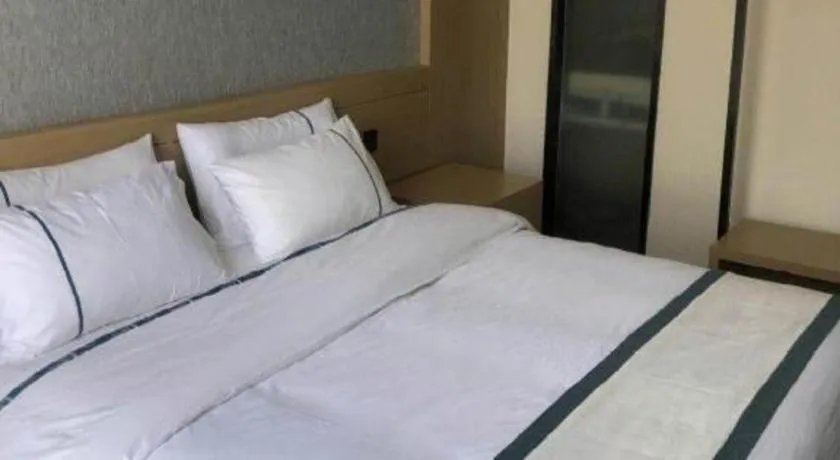 Bed in City Comfort Inn Suizhou Railway Station