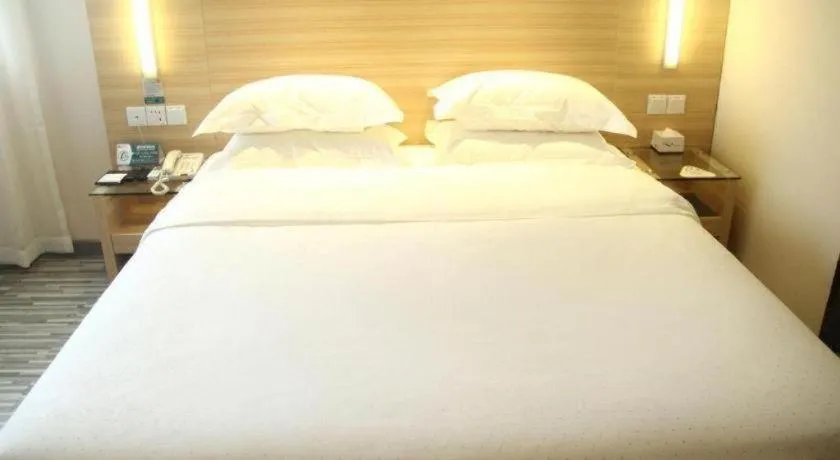 Bed in City Comfort Inn Xianning Chongyang Taoxi Avenue
