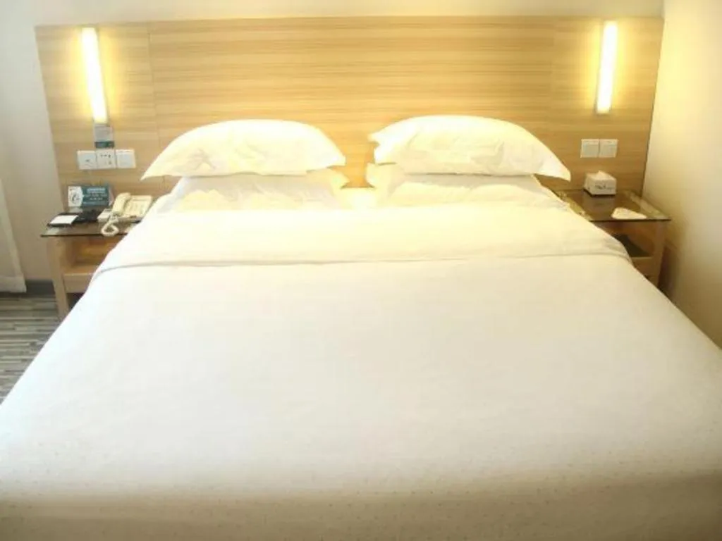 Bed in City Comfort Inn Xianning Chongyang Taoxi Avenue
