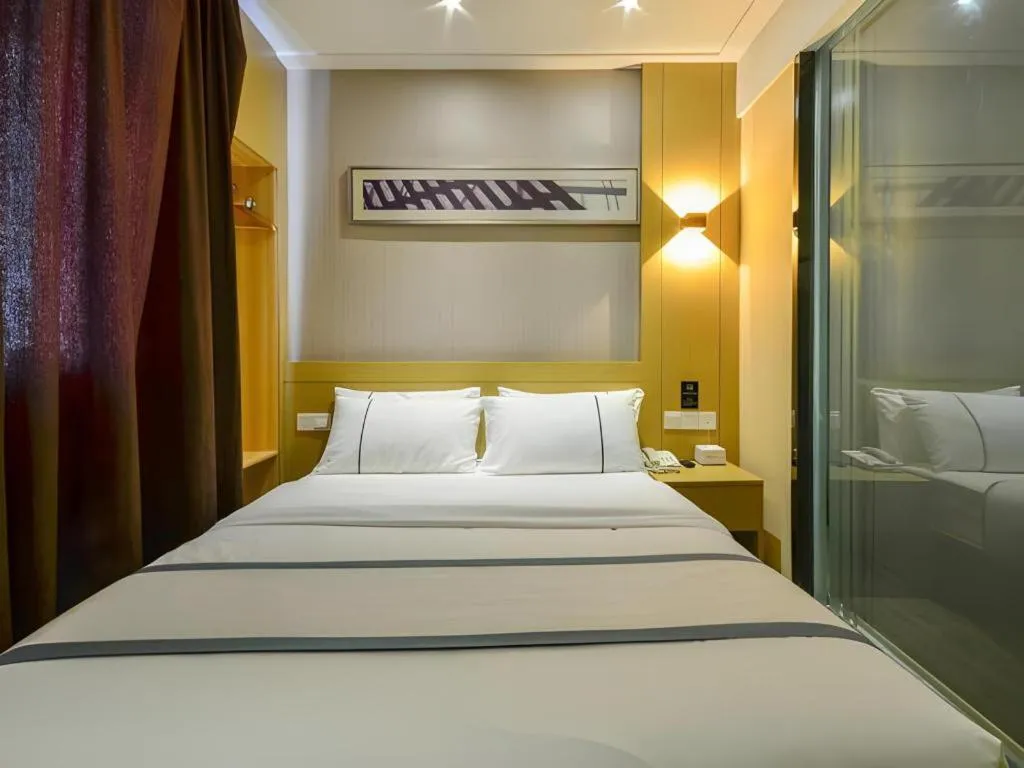 Bed in City Comfort Inn Jingzhou Jianli Jiangcheng Road