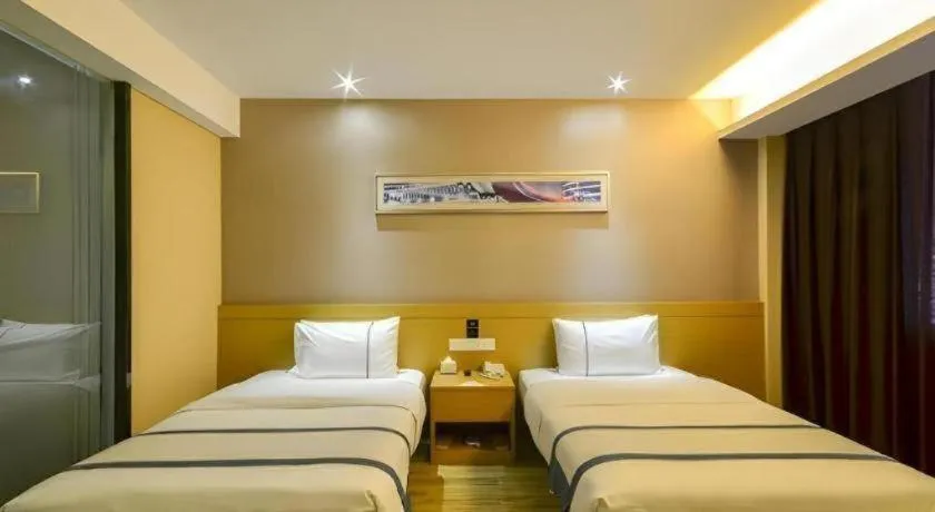 Bed in City Comfort Inn Jingzhou Jianli Jiangcheng Road