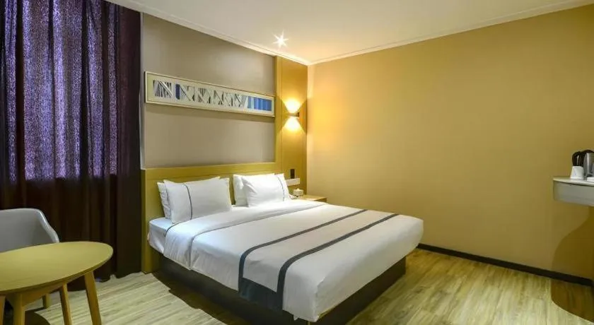Bed in City Comfort Inn Jingzhou Jianli Jiangcheng Road