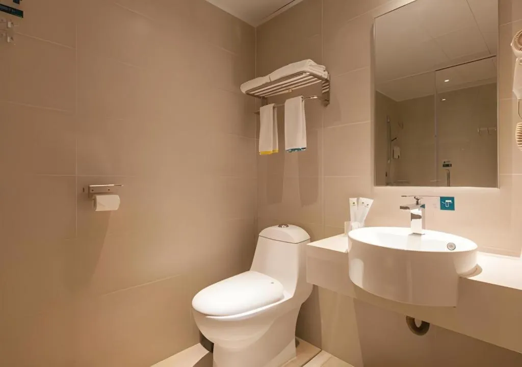 City Comfort Inn Wuhan International Square Union Medical College Hospital