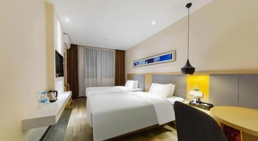 Bed in City Comfort Inn Wuhan International Square Union Medical College Hospital