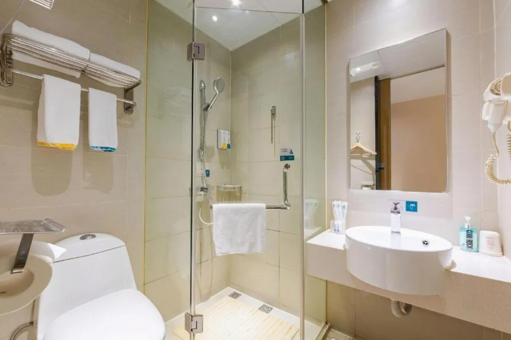 City Comfort Inn Wuhan International Square Union Medical College Hospital