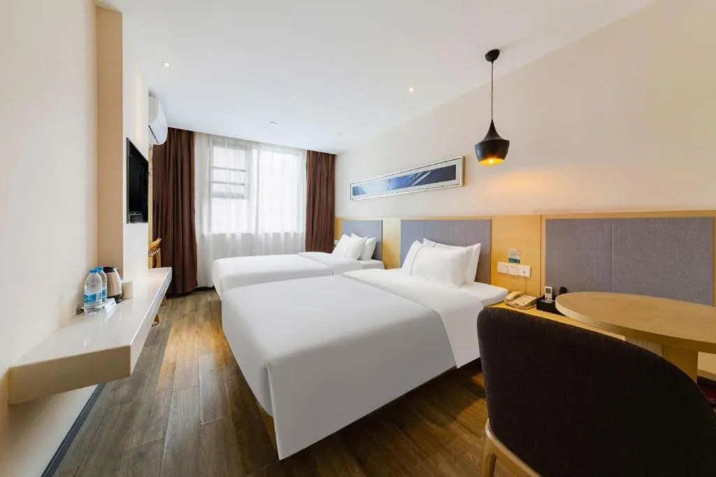 Bed in City Comfort Inn Wuhan International Square Union Medical College Hospital