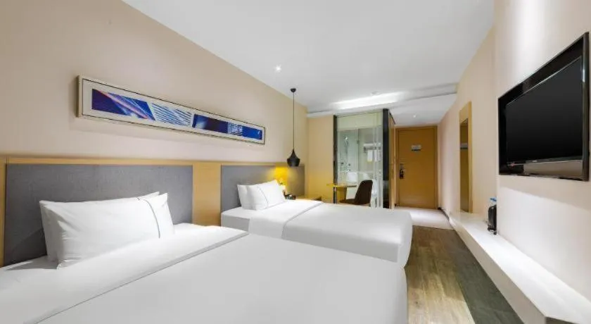 Bed in City Comfort Inn Wuhan International Square Union Medical College Hospital