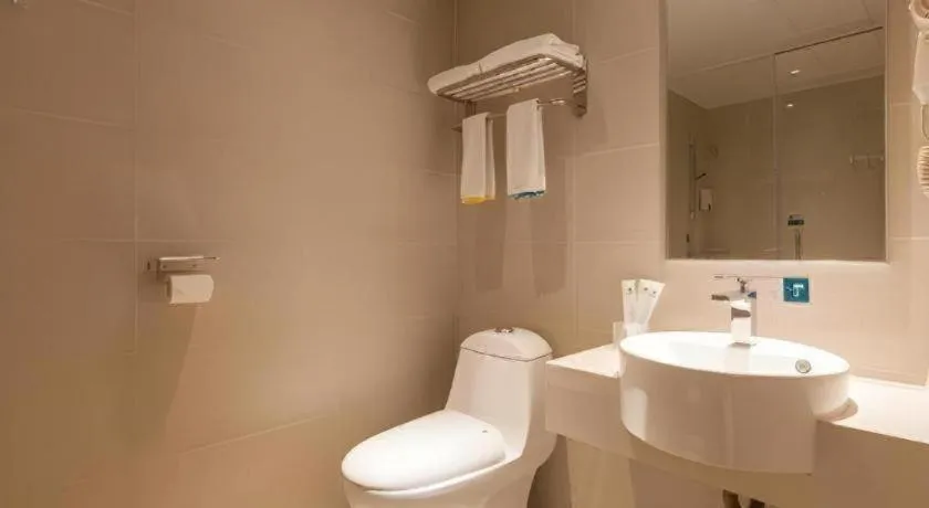 City Comfort Inn Wuhan International Square Union Medical College Hospital