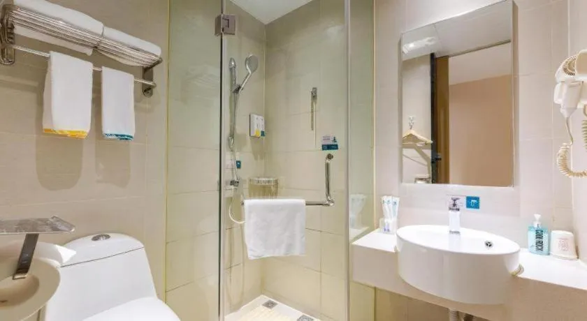 City Comfort Inn Wuhan International Square Union Medical College Hospital