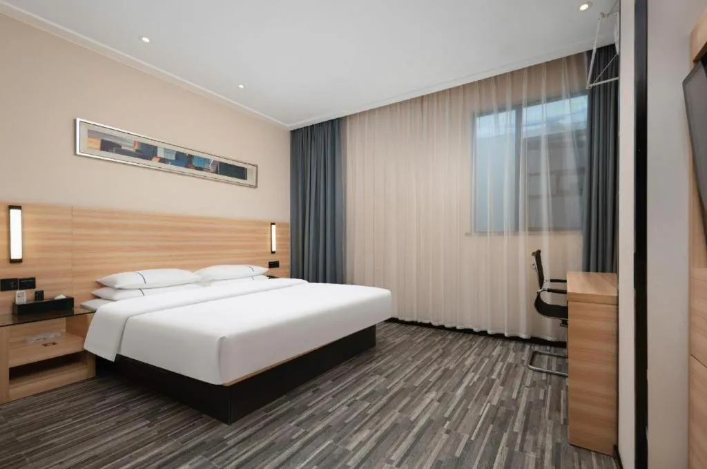 Bed in City Comfort Inn Huangshi Bei Station