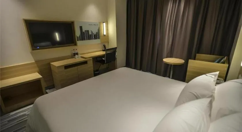Bed in City Comfort Inn Hefei Anhui Medical University Affiliated Hospital USTC