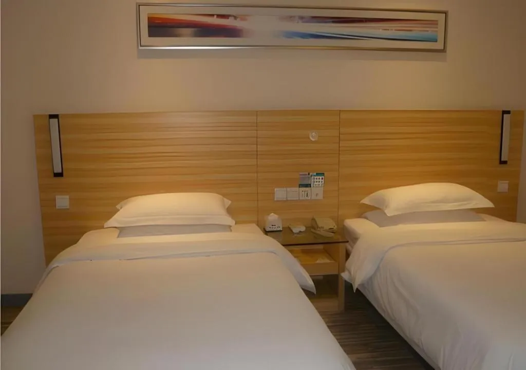 Bed in City Comfort Inn Jingmen Jingshan Passenger Station