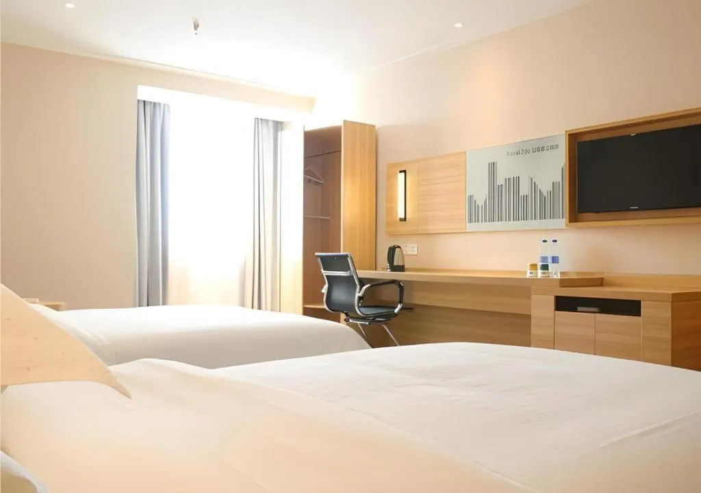 Bed in City Comfort Inn Jingmen Jingshan Passenger Station