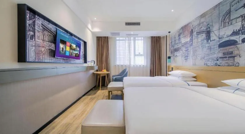 Bed in City Comfort Inn Chongqing Jiangbei International Airport