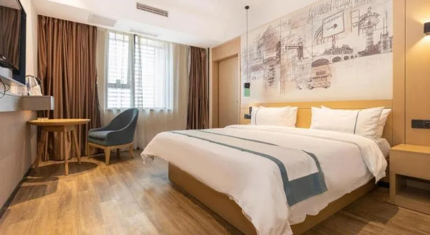 Bed in City Comfort Inn Chongqing Jiangbei International Airport