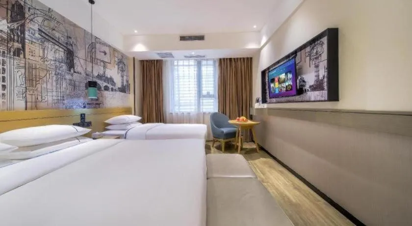 Bed in City Comfort Inn Chongqing Jiangbei International Airport