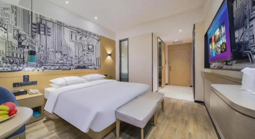 Bed in City Comfort Inn Chongqing Jiangbei International Airport