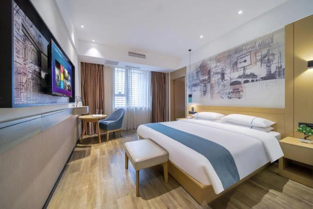 Bed in City Comfort Inn Chongqing Jiangbei International Airport