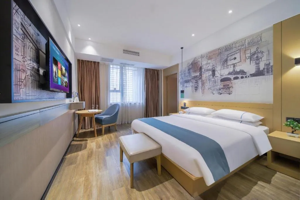 Bed in City Comfort Inn Chongqing Jiangbei International Airport