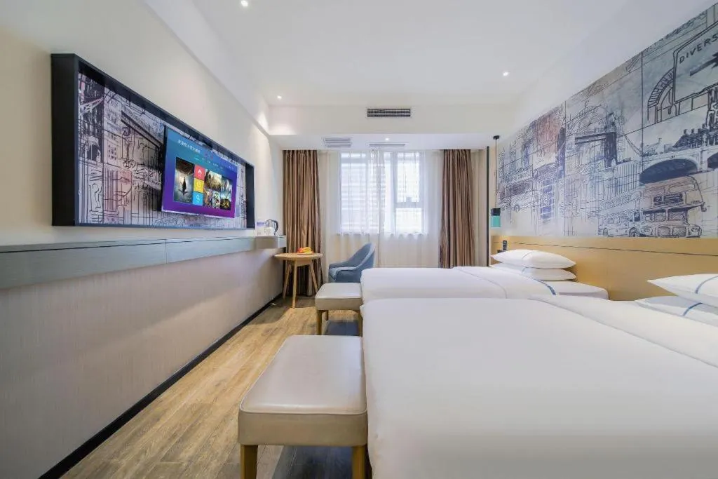 Bed in City Comfort Inn Chongqing Jiangbei International Airport