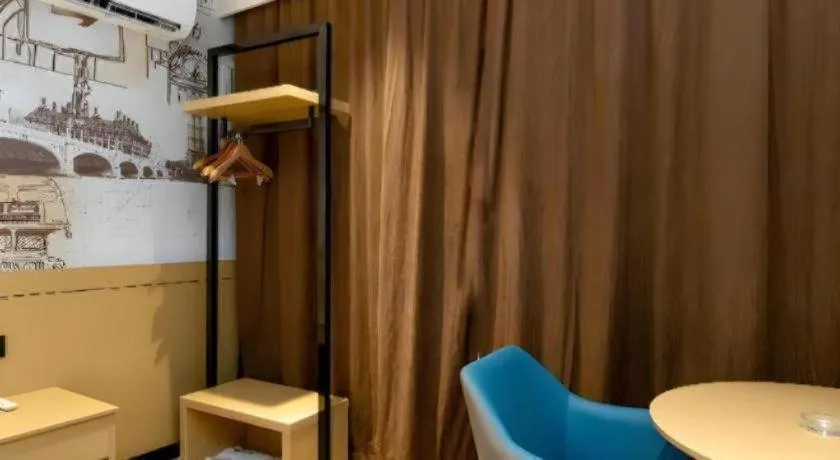 City Comfort Inn Yulin Youth Square 1st People's Hospital